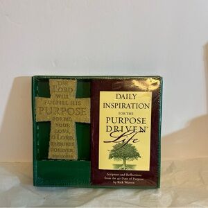 PURPOSE‎ DRIVEN LIFE DAILY INSPIRATION BOOK & RESIN CROSS BOXED GIFT SET NIB